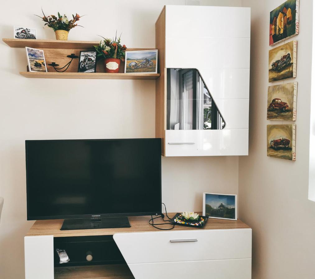 Cozy Corner Apartments - Free Parking & Wi-Fi ชูปริยา ภายนอก รูปภาพ