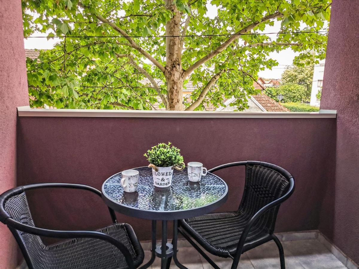 Cozy Corner Apartments - Free Parking & Wi-Fi ชูปริยา ภายนอก รูปภาพ