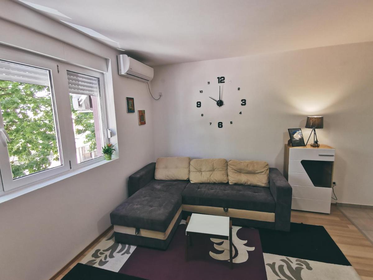 Cozy Corner Apartments - Free Parking & Wi-Fi ชูปริยา ภายนอก รูปภาพ