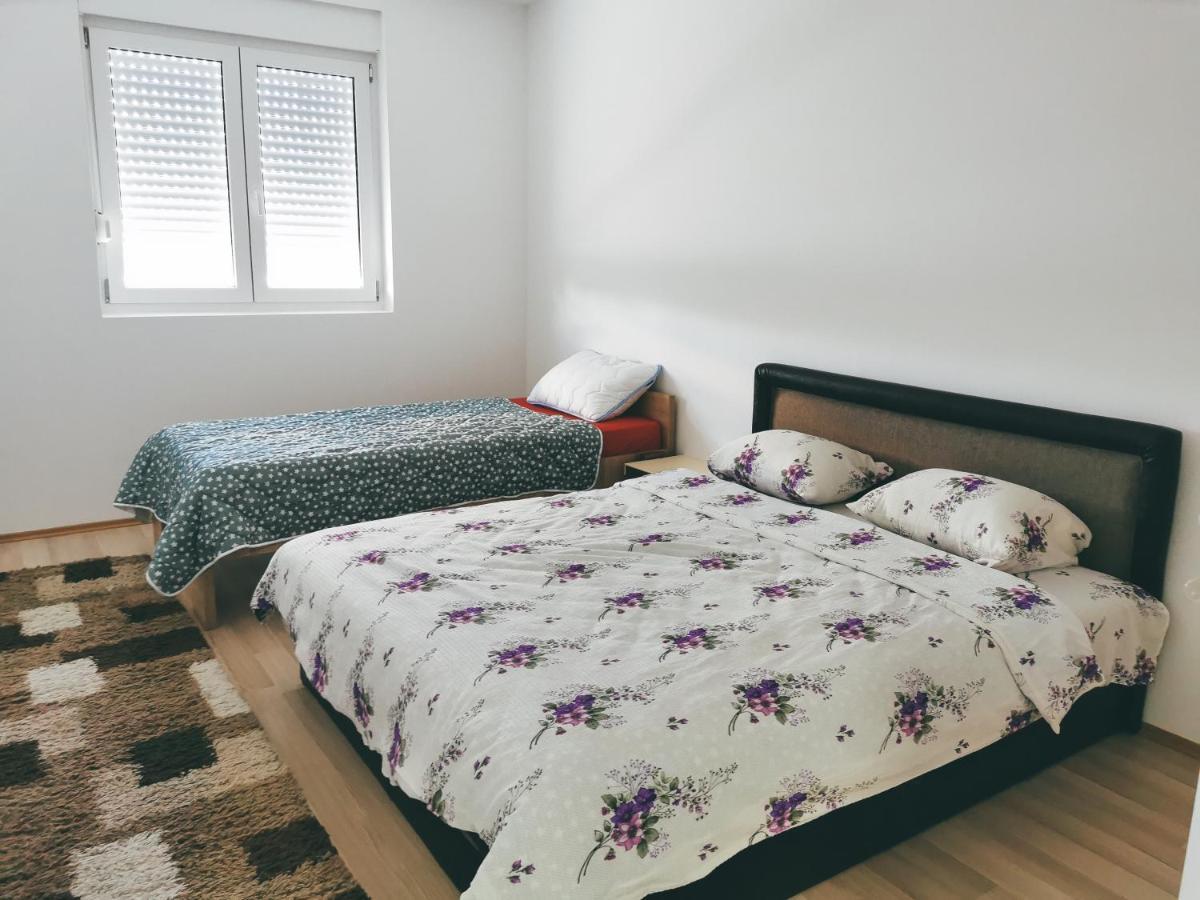 Cozy Corner Apartments - Free Parking & Wi-Fi ชูปริยา ภายนอก รูปภาพ