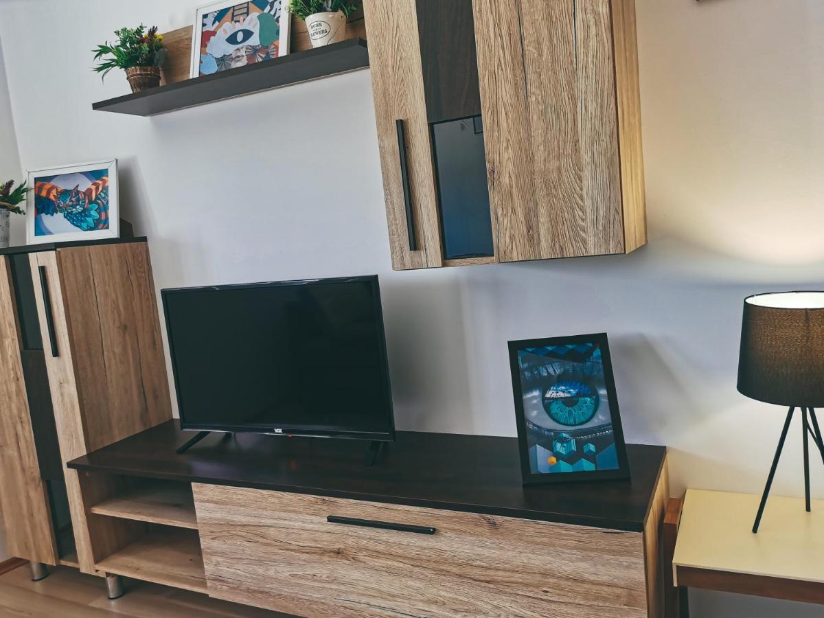 Cozy Corner Apartments - Free Parking & Wi-Fi ชูปริยา ภายนอก รูปภาพ