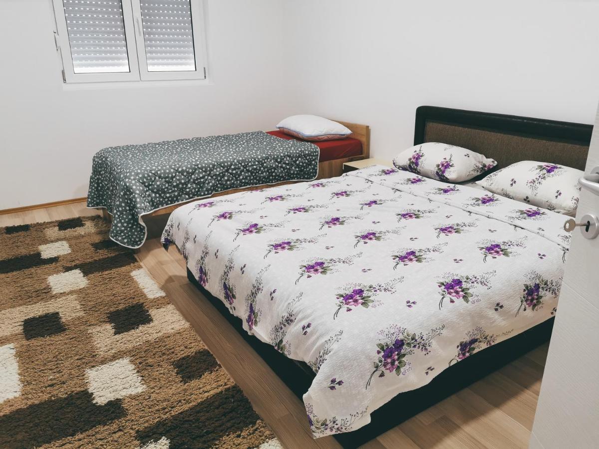 Cozy Corner Apartments - Free Parking & Wi-Fi ชูปริยา ภายนอก รูปภาพ