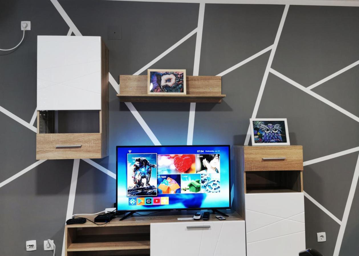 Cozy Corner Apartments - Free Parking & Wi-Fi ชูปริยา ภายนอก รูปภาพ