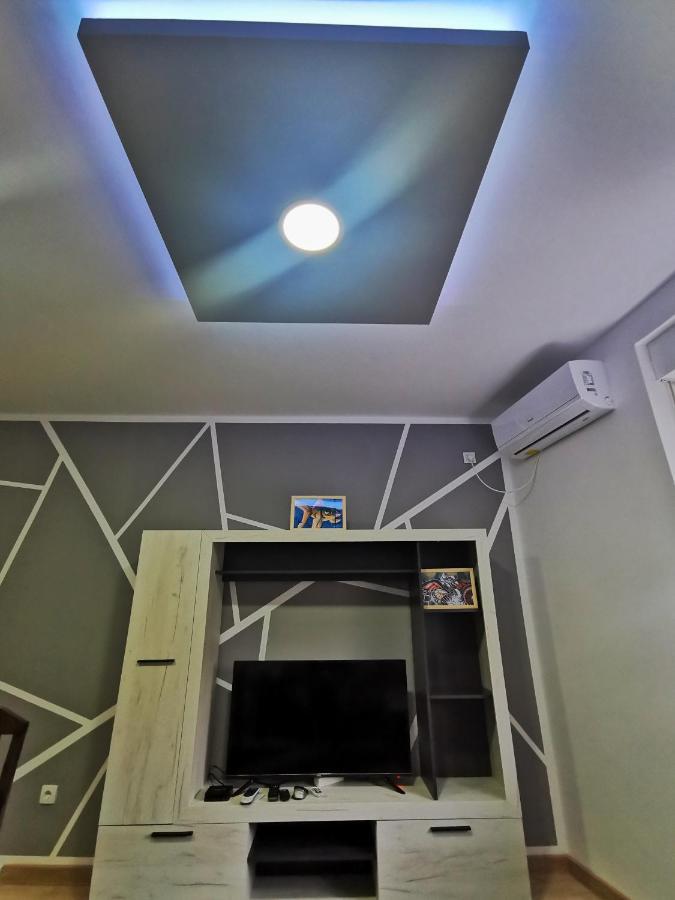 Cozy Corner Apartments - Free Parking & Wi-Fi ชูปริยา ภายนอก รูปภาพ