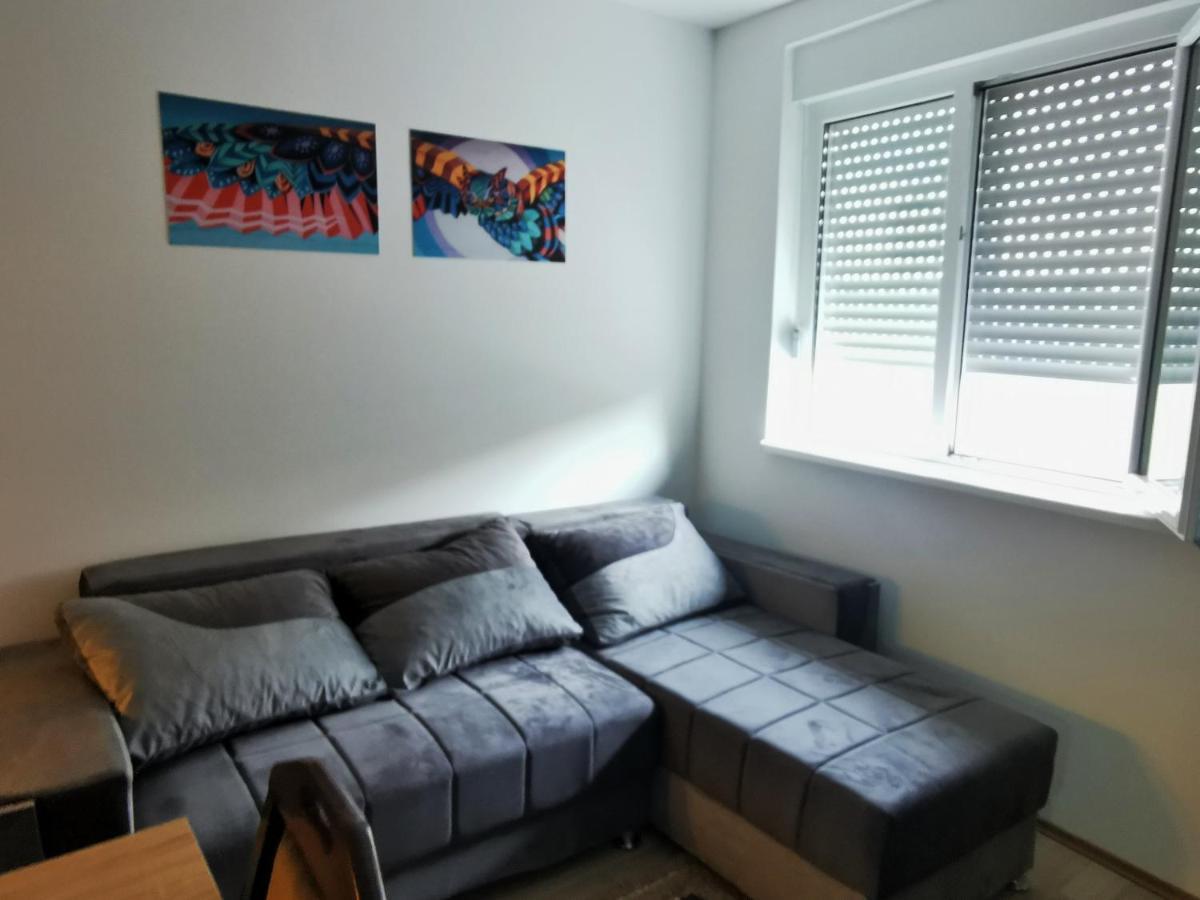 Cozy Corner Apartments - Free Parking & Wi-Fi ชูปริยา ภายนอก รูปภาพ